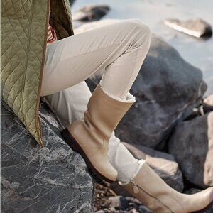 Gentle Souls ~Hazel Tan Leather Warm-Me-Up Zip Up Boots in size 6